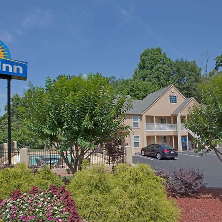 Days Inn By Wyndham Canton Luaran gambar